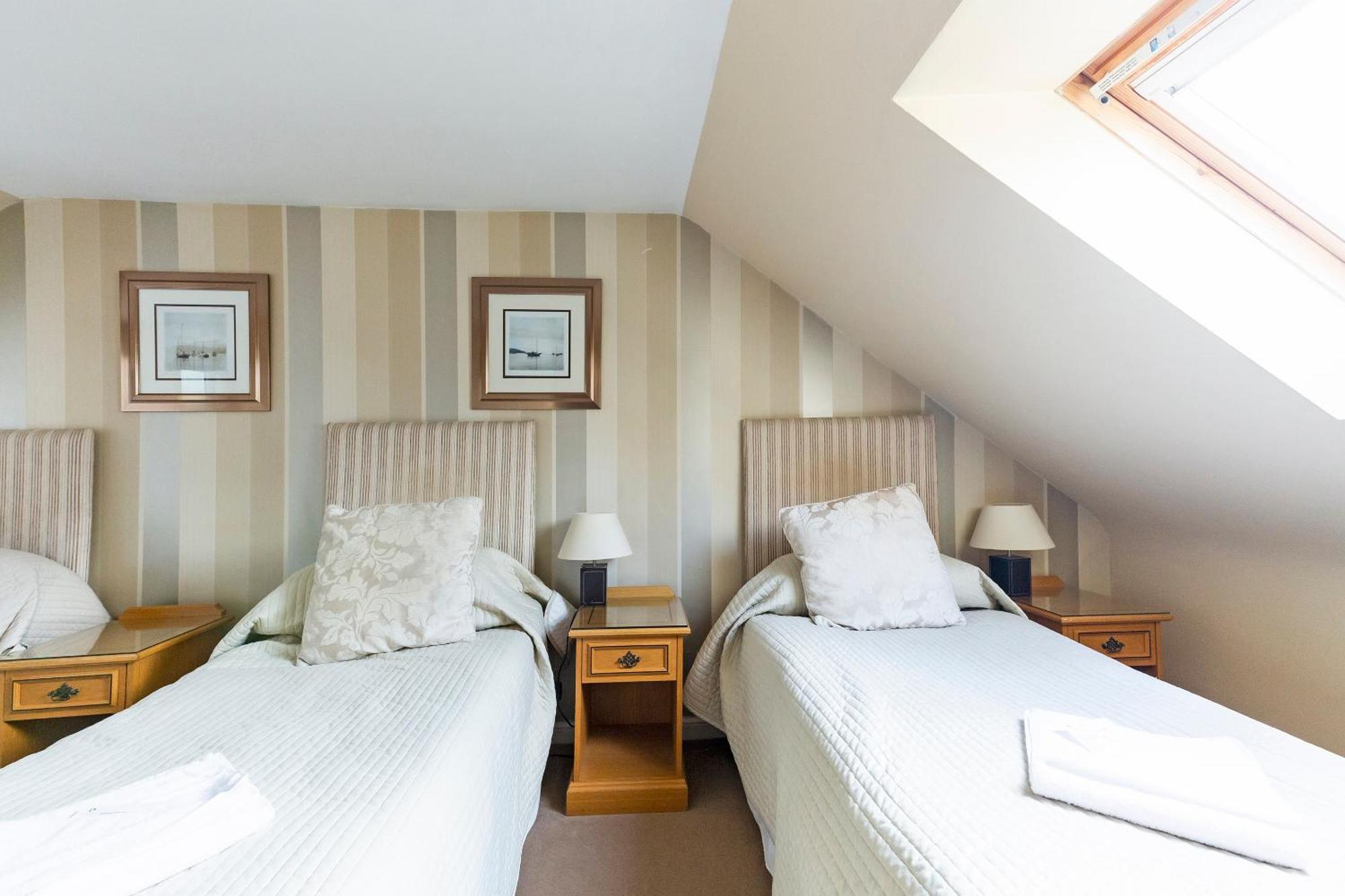 Arden Guest House, Craigmillar Castle Единбург Екстериор снимка