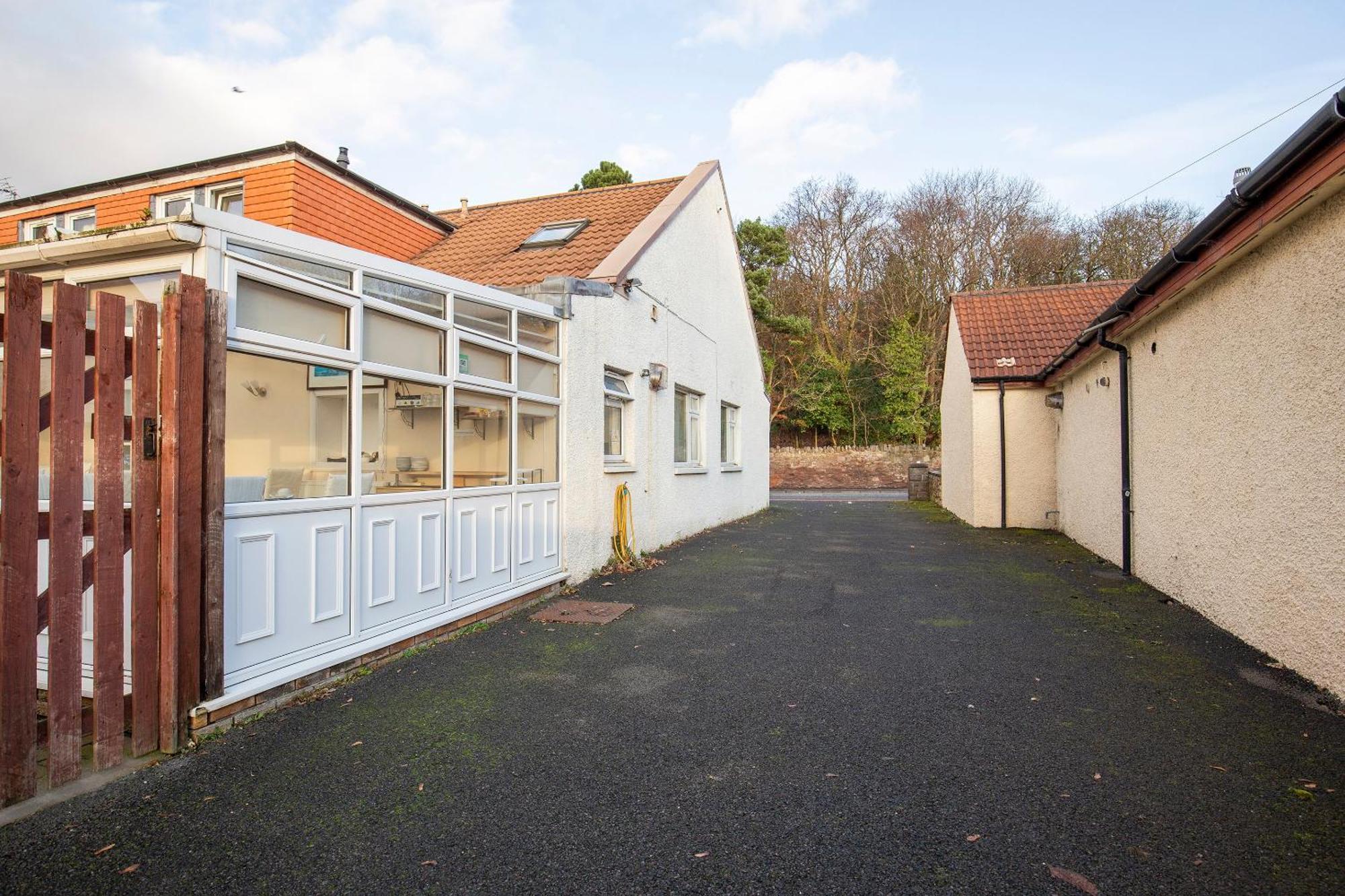 Arden Guest House, Craigmillar Castle Единбург Екстериор снимка